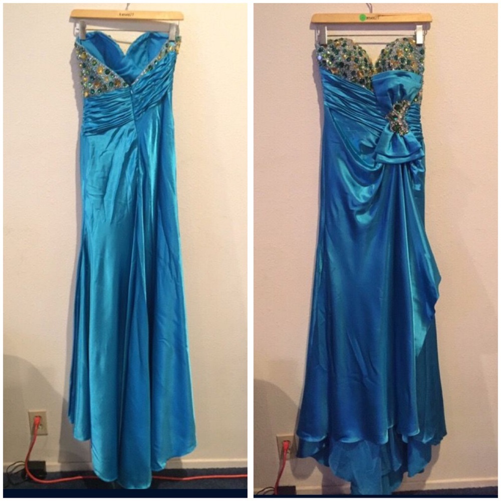 Tony Bowls Limited Gown